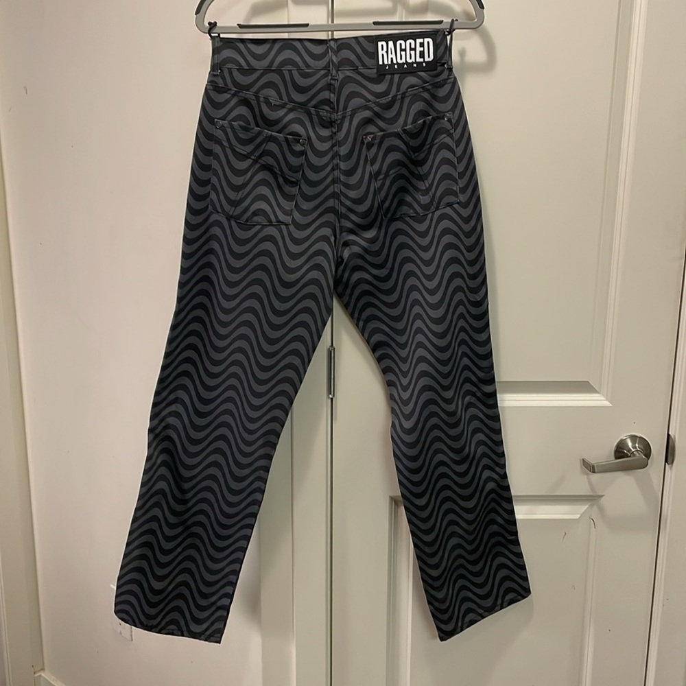 Ragged Jeans - Picture 2 of 3